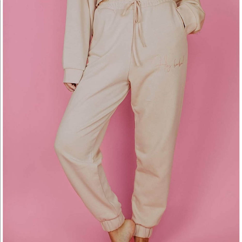 Rose Loose Fit "Hey Babe" Sweatpant